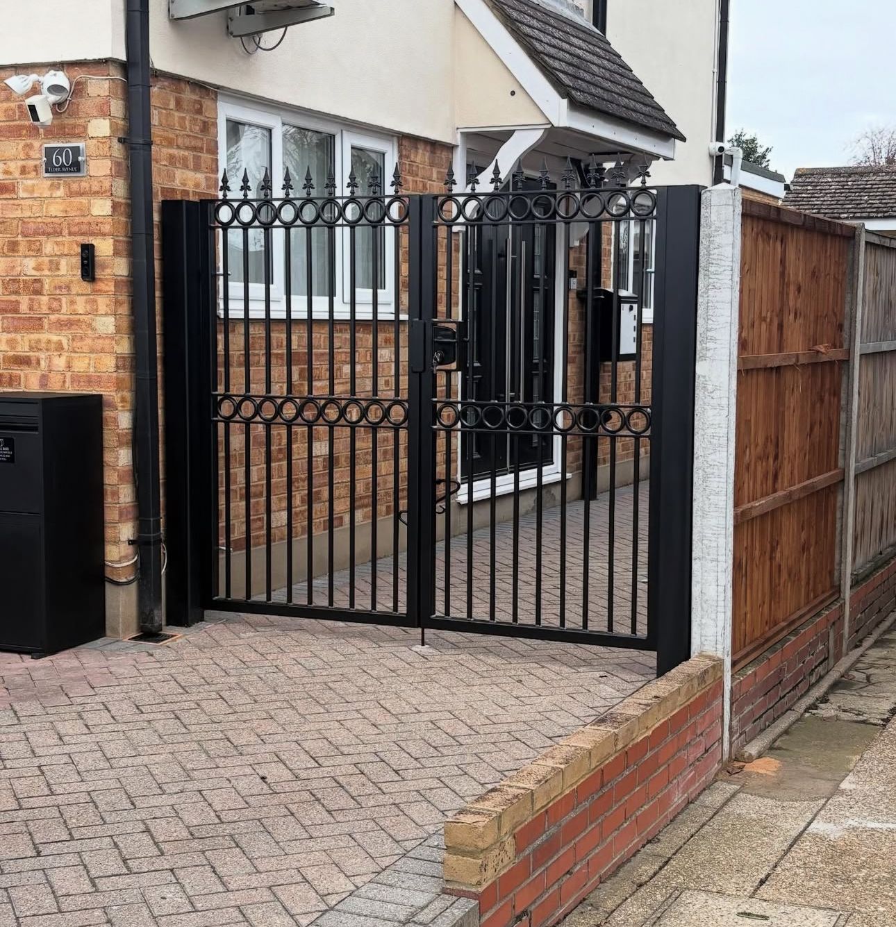 Metal Gates